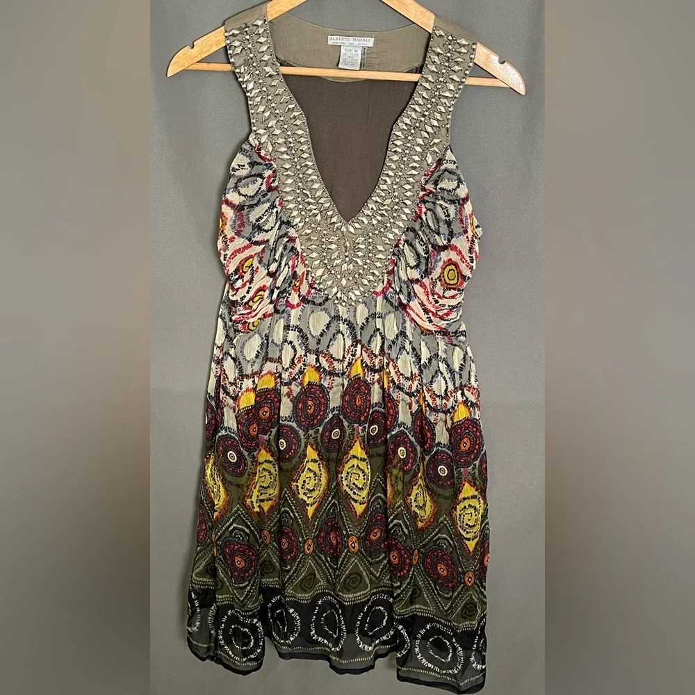 Alberto Makali M Multi Color Embellished V-Neck Sleeveless Dress - Picture 1 of 5